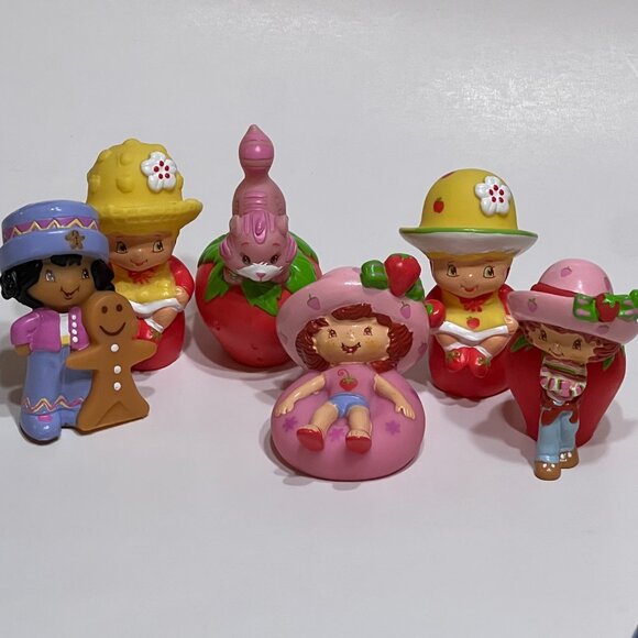 Lot of 6 Strawberry Shortcake Vinyl Berrykins Doll Figures Vintage Collectibles - Picture 1 of 6